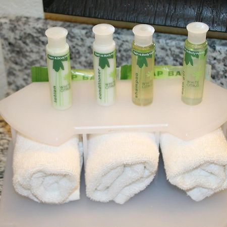 Holiday Inn Express & Suites Nevada By Ihg Экстерьер фото