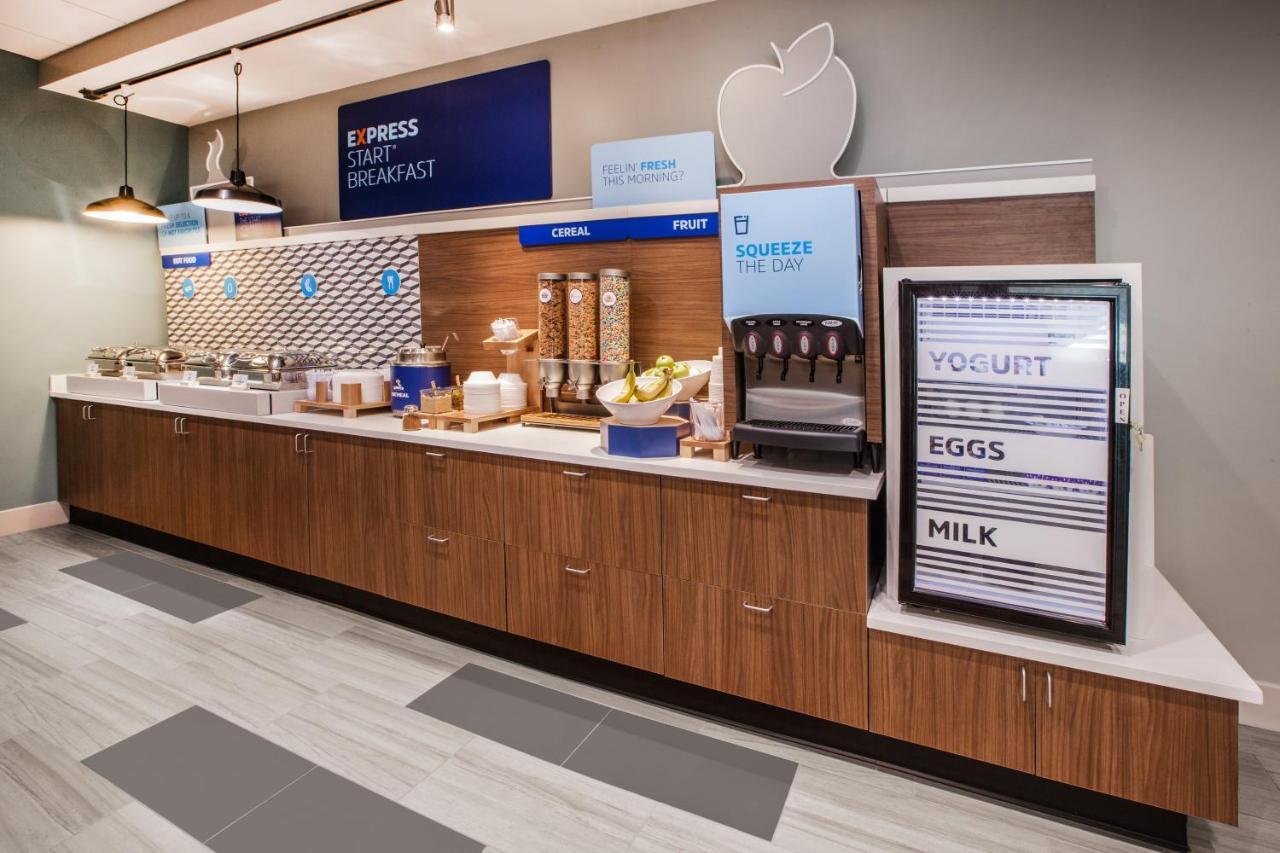 Holiday Inn Express & Suites Nevada By Ihg Экстерьер фото