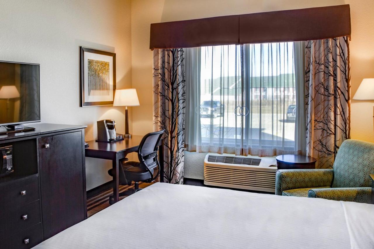 Holiday Inn Express & Suites Nevada By Ihg Экстерьер фото