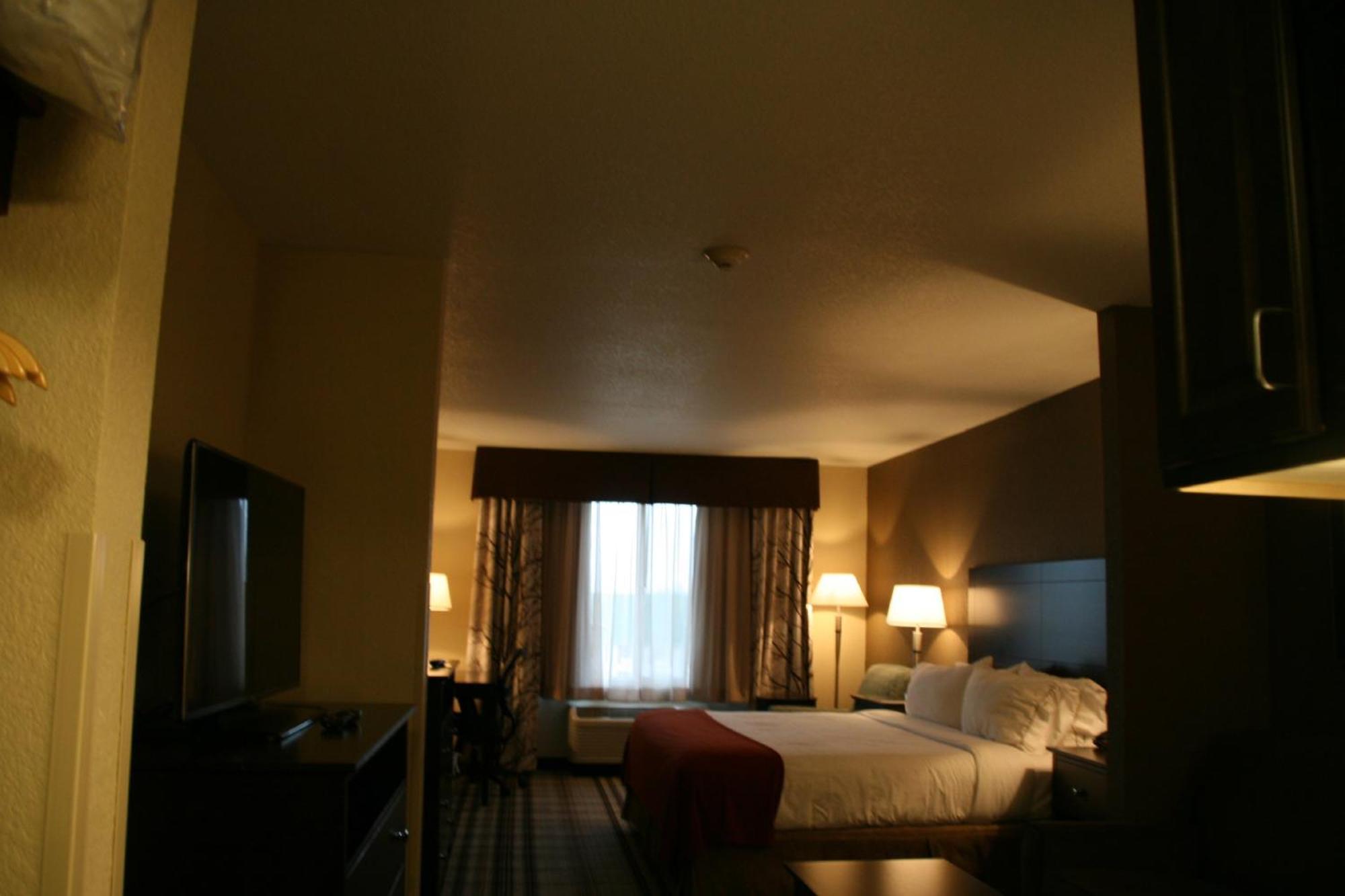 Holiday Inn Express & Suites Nevada By Ihg Экстерьер фото