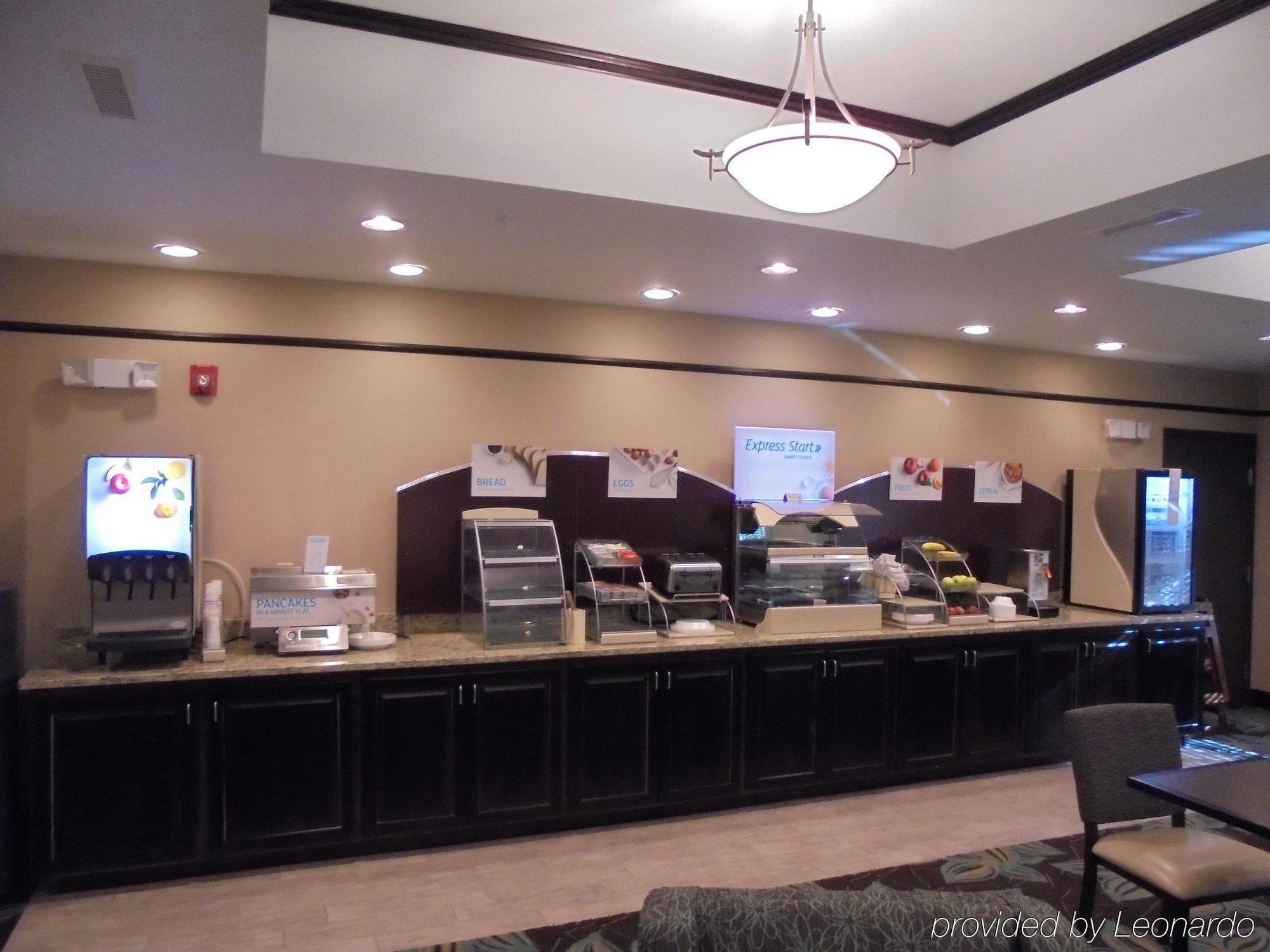 Holiday Inn Express & Suites Nevada By Ihg Экстерьер фото