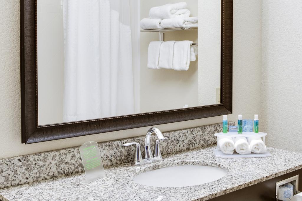 Holiday Inn Express & Suites Nevada By Ihg Экстерьер фото