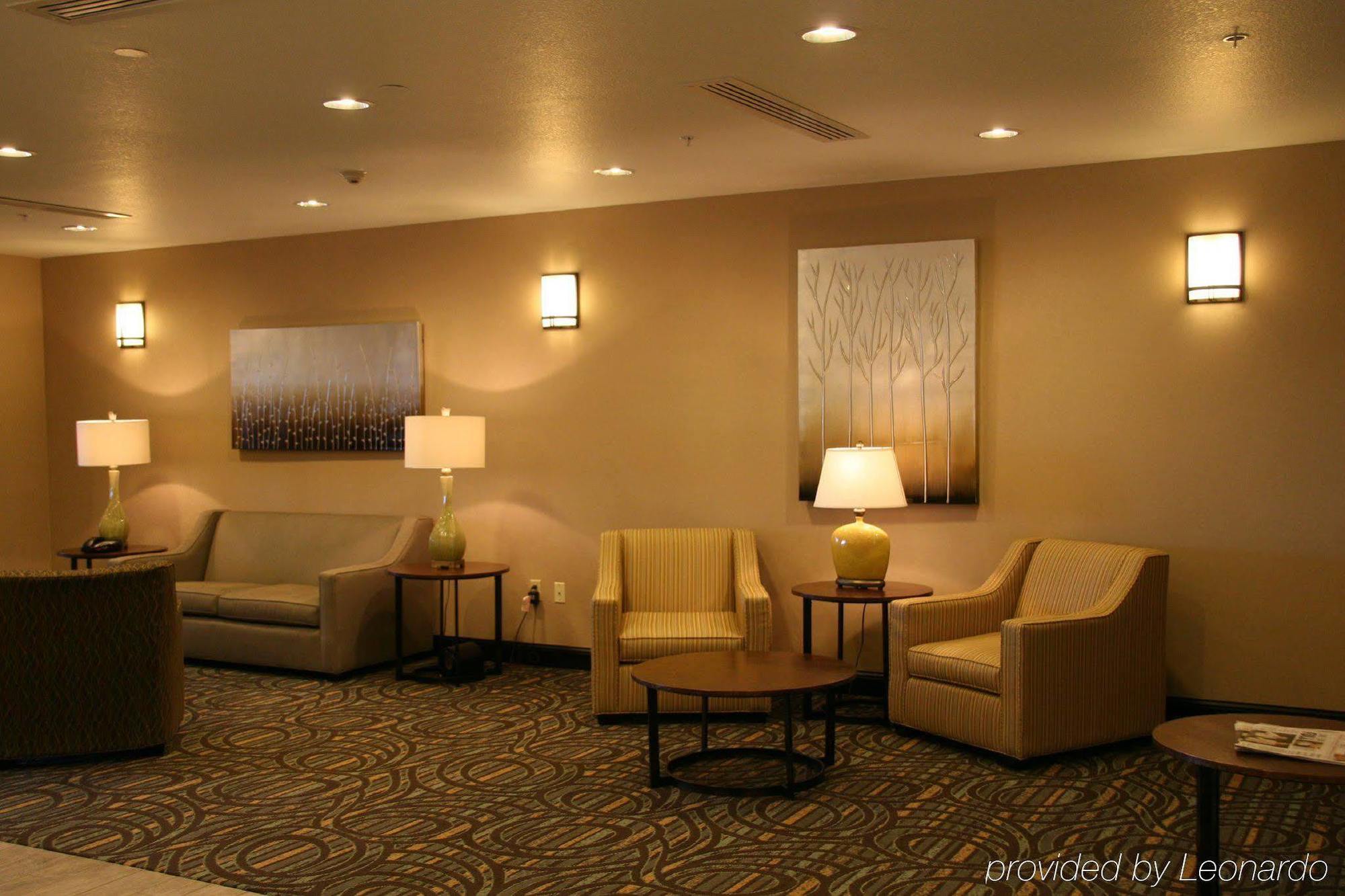 Holiday Inn Express & Suites Nevada By Ihg Экстерьер фото