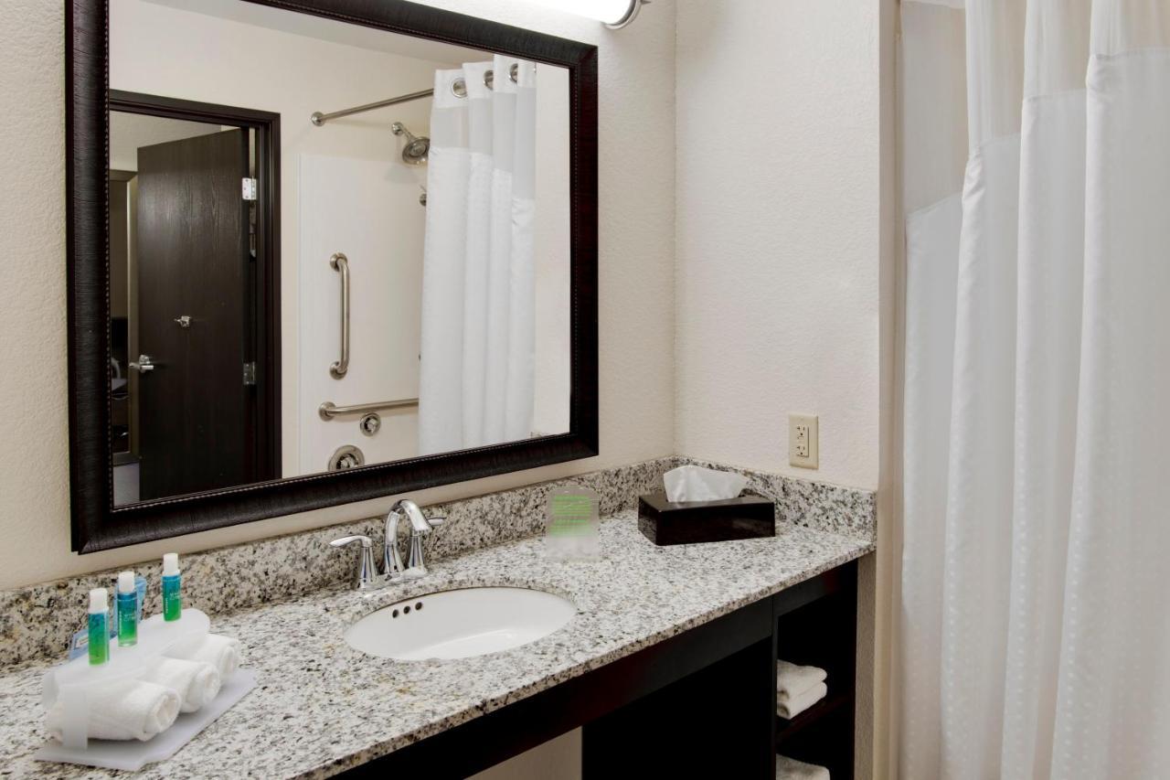 Holiday Inn Express & Suites Nevada By Ihg Экстерьер фото